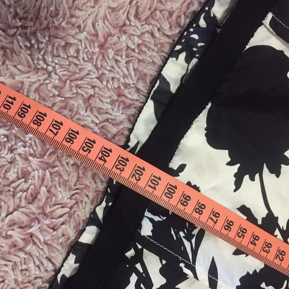 JANE LAMERTON PETITES womens petite 14 silk dress floral black and creamy white - Picture 16 of 17